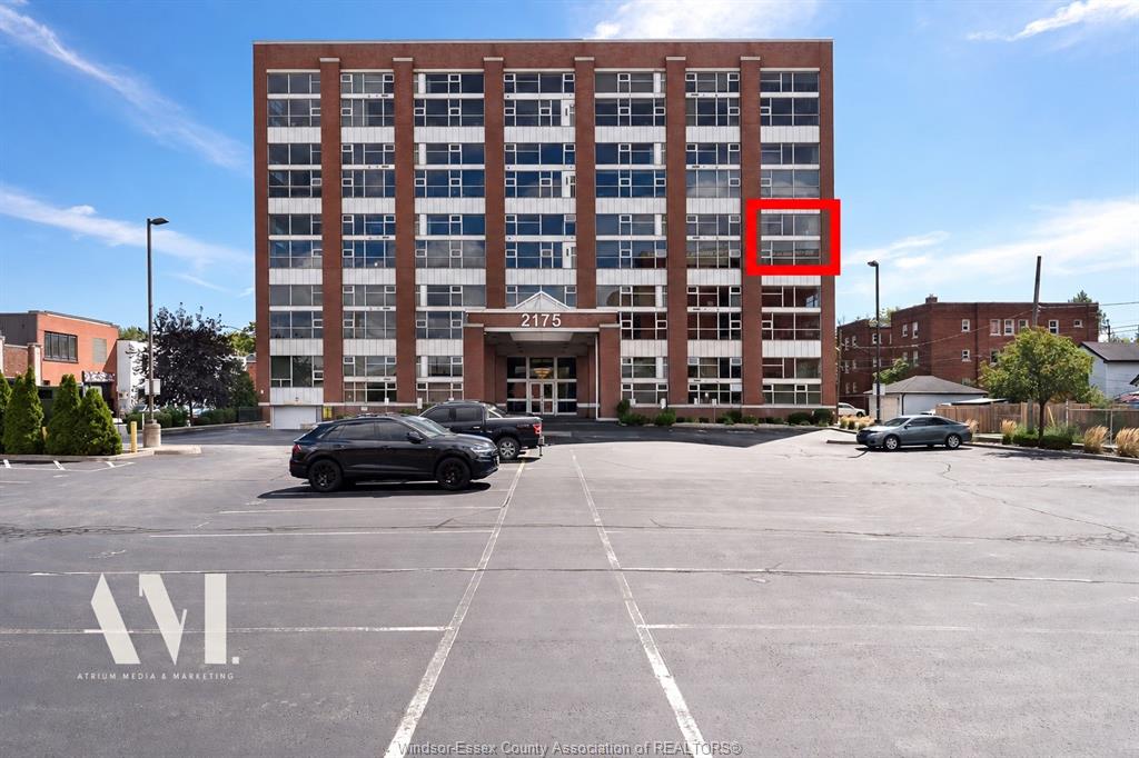 2175-wyandotte-st-north-west-windsor-ontario-26022714