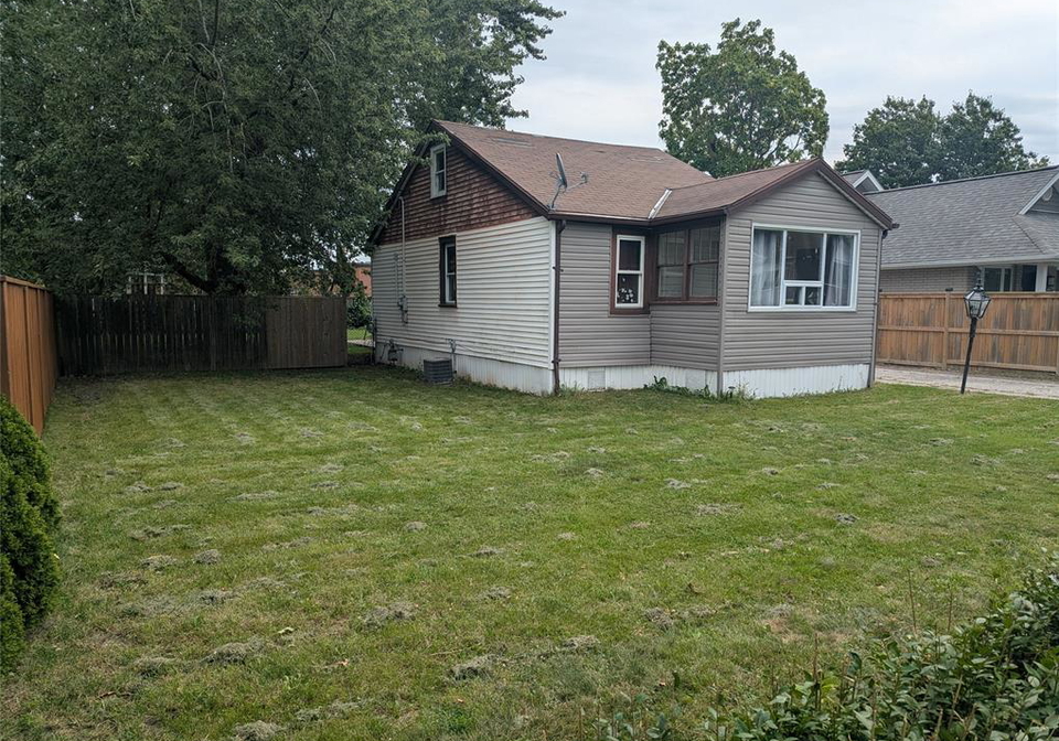 1018-ford-boulevard-windsor-ontario-26022715