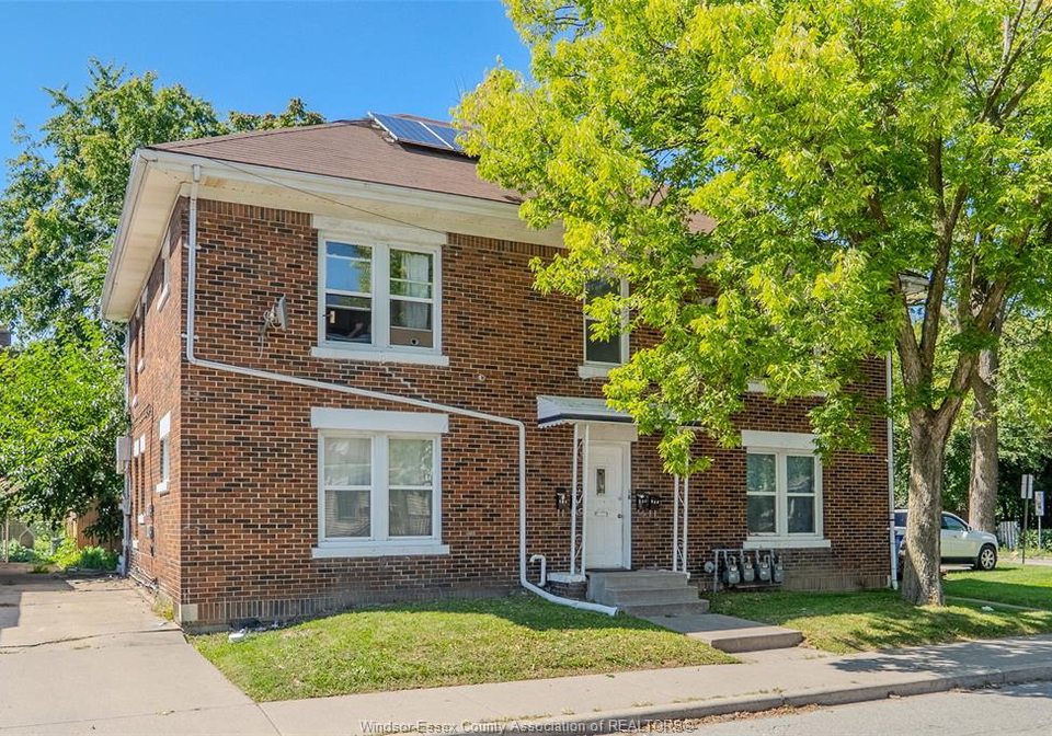 723-parent-windsor-ontario-26022730
