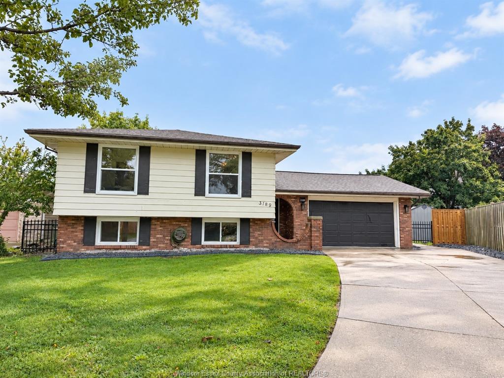3189-mulberry-windsor-ontario-26022732