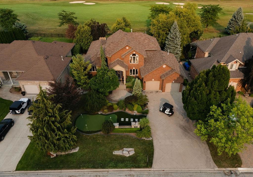 205-clubview-drive-amherstburg-ontario-26022752