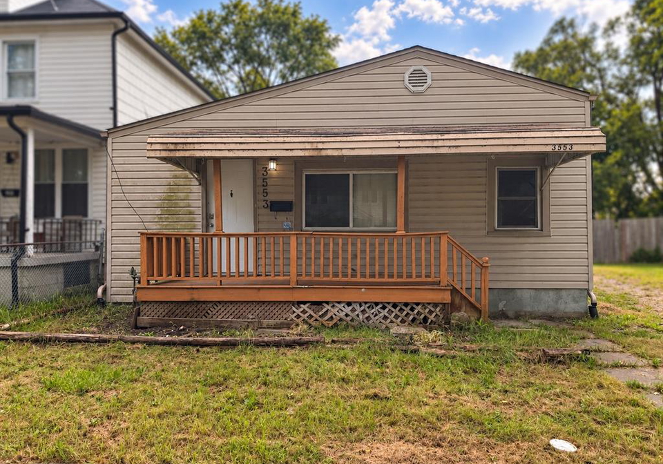 3553-king-street-windsor-ontario-26022761