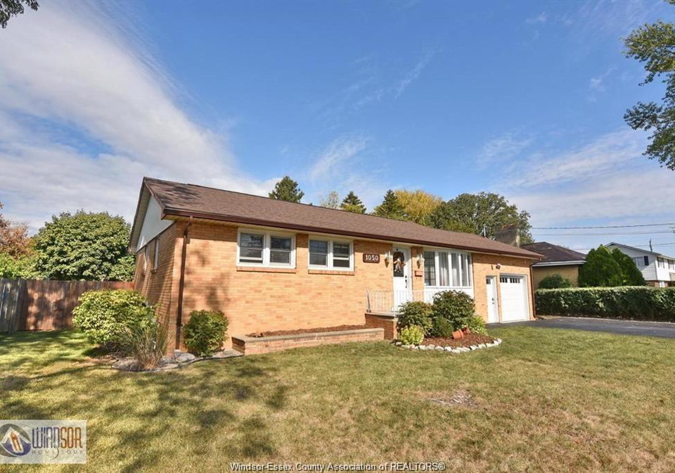 1050-scofield-windsor-ontario-26022762