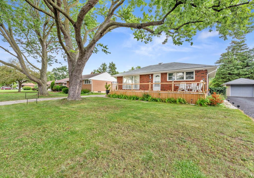 3226-woodlawn-avenue-windsor-ontario-26022776
