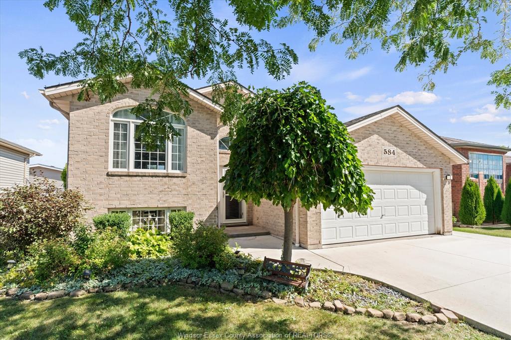 584-pettypiece-drive-amherstburg-ontario-26022780