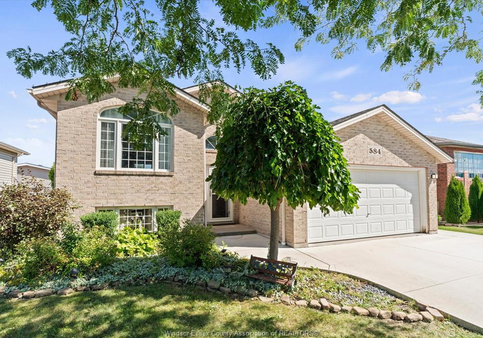 584-pettypiece-drive-amherstburg-ontario-26022780