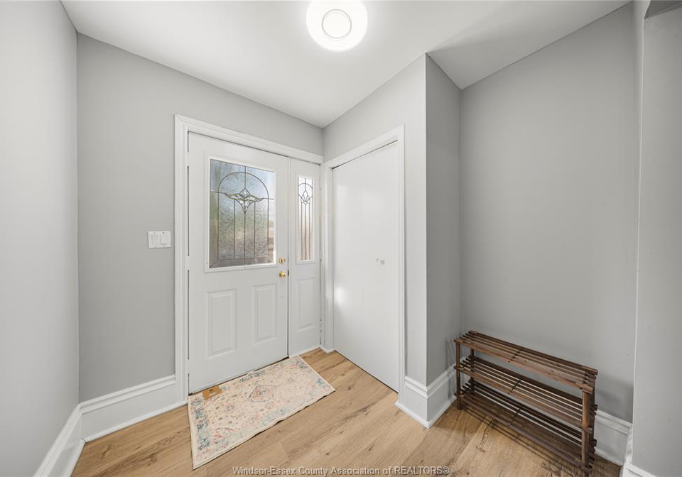869-cataraqui-windsor-ontario-26022816