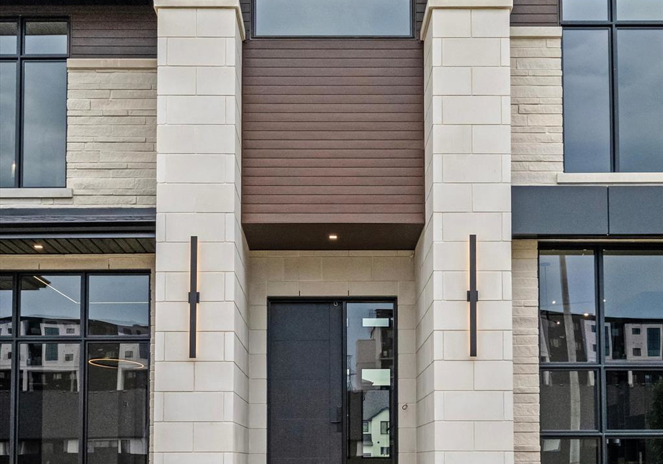 4910-terra-bella-lasalle-ontario-26022851