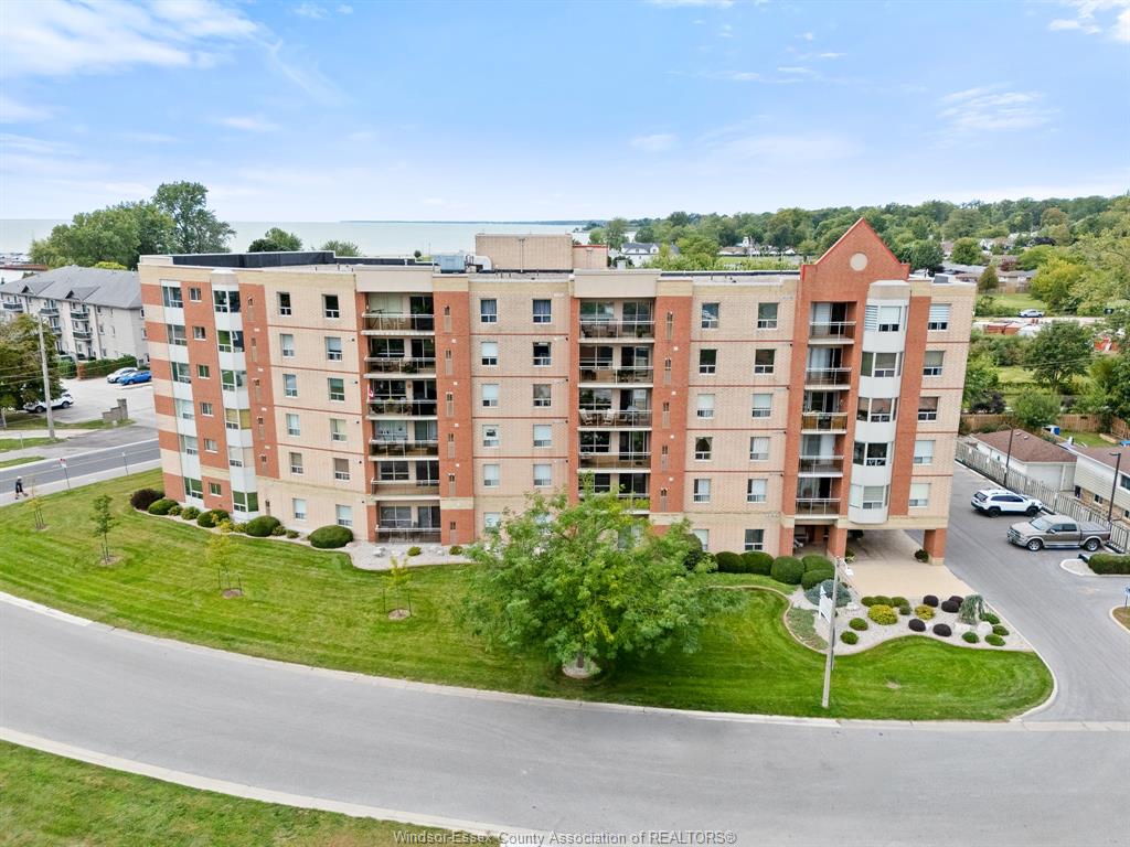 99-robson-road-leamington-ontario-26022859