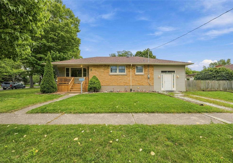 6-massey-crescent-sarnia-ontario-26022870
