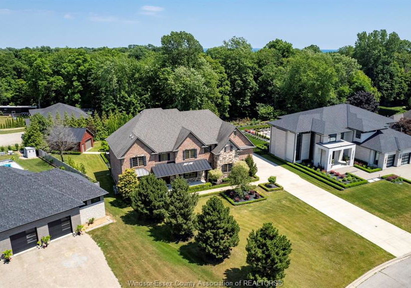3-dimenna-drive-kingsville-ontario-26022885