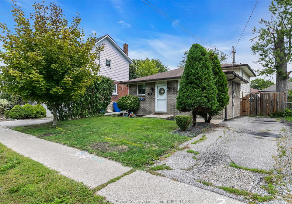 970-jarvis-avenue-windsor-ontario-26022889