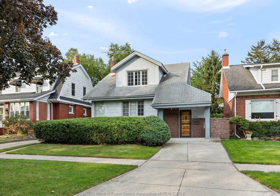 243-esdras-place-windsor-ontario-26022897