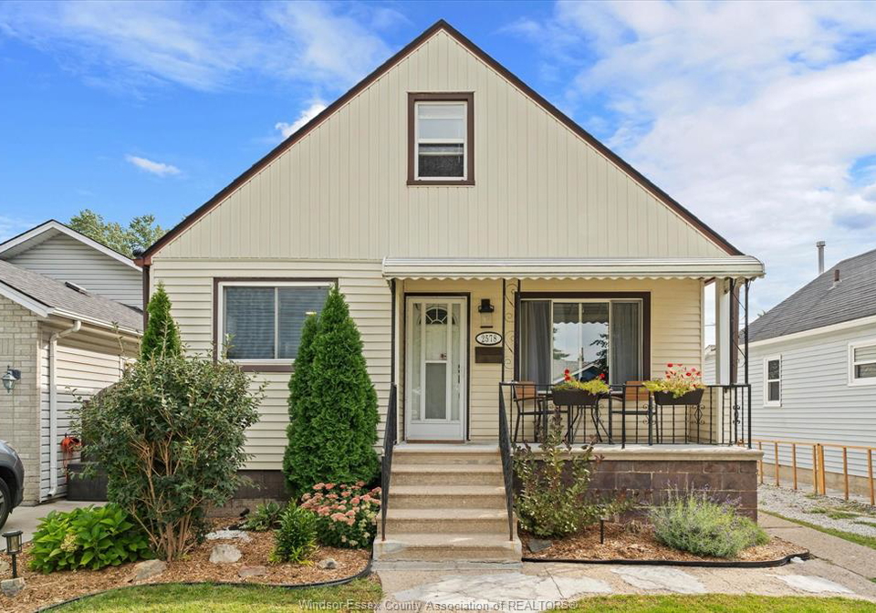 2578-george-windsor-ontario-26022899