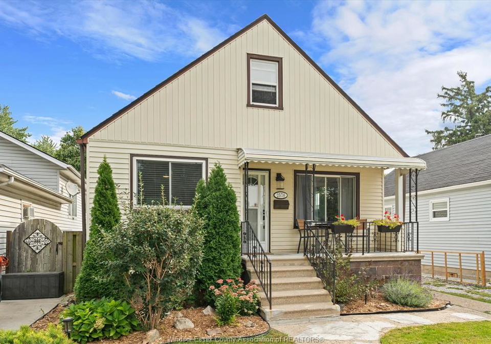 2578-george-windsor-ontario-26022899
