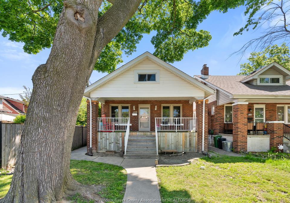 1220-bruce-avenue-windsor-ontario-26022918