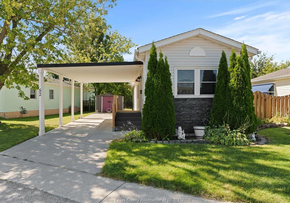 52-parkside-drive-mcgregor-ontario-26022927