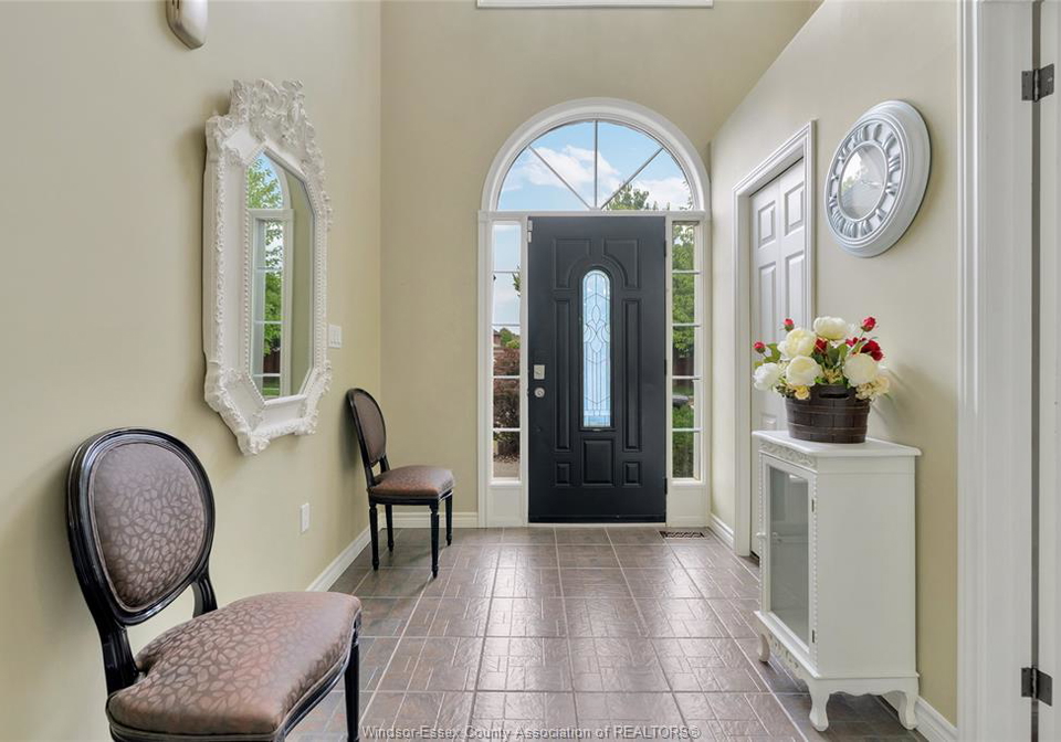 1334-lakeview-windsor-ontario-26022929