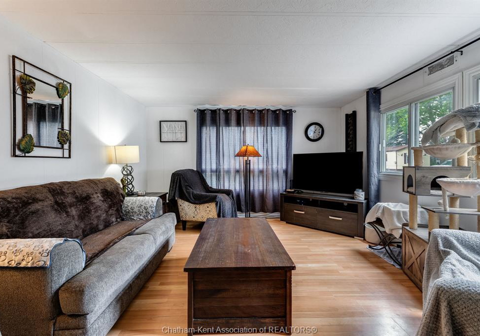 96-regency-drive-chatham-ontario-26022934