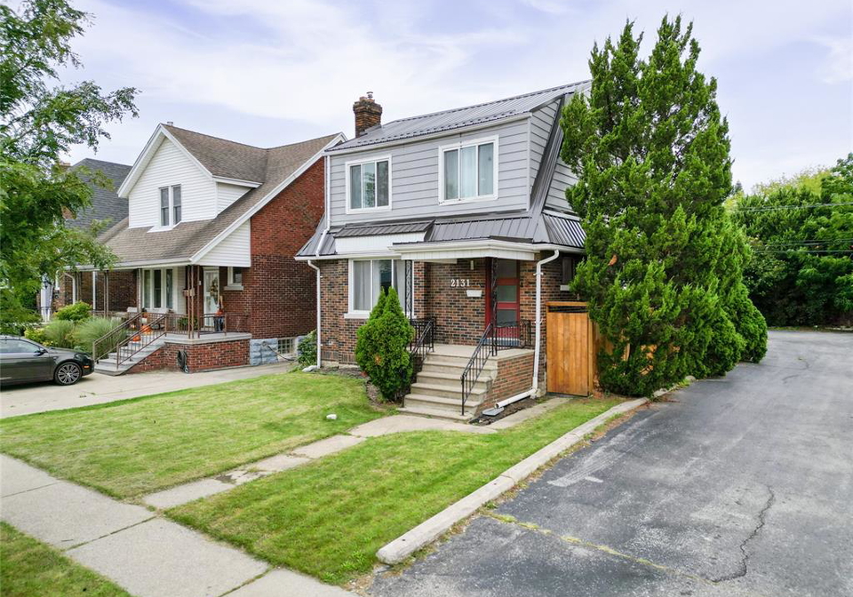 2131-lincoln-road-windsor-ontario-26022946