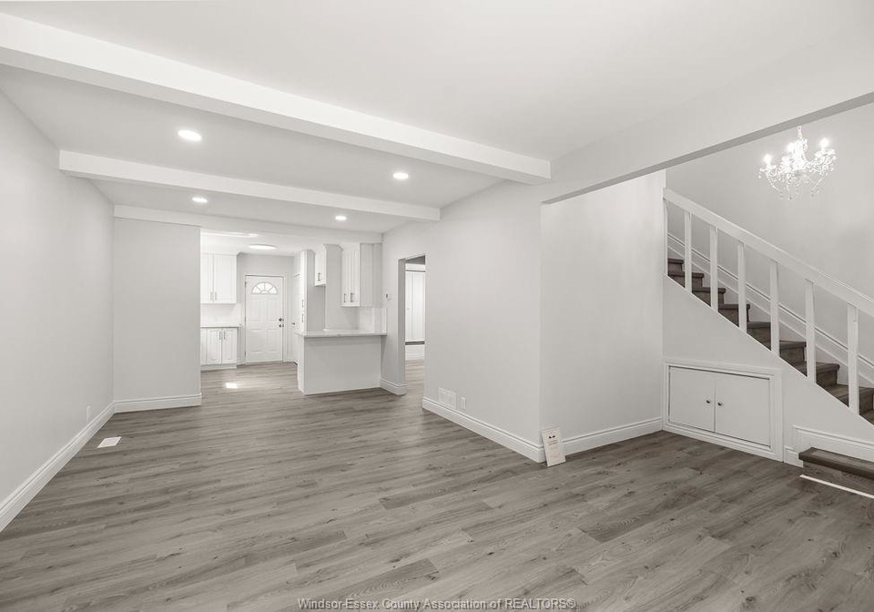 1129-janette-avenue-windsor-ontario-26022947