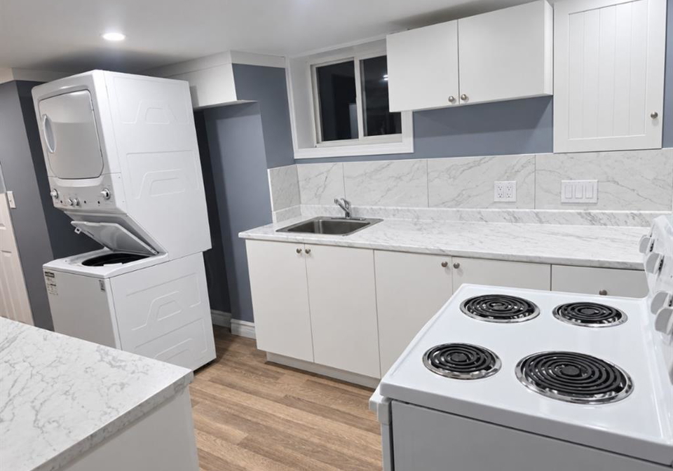 1106-1108-elm-avenue-windsor-ontario-26022955