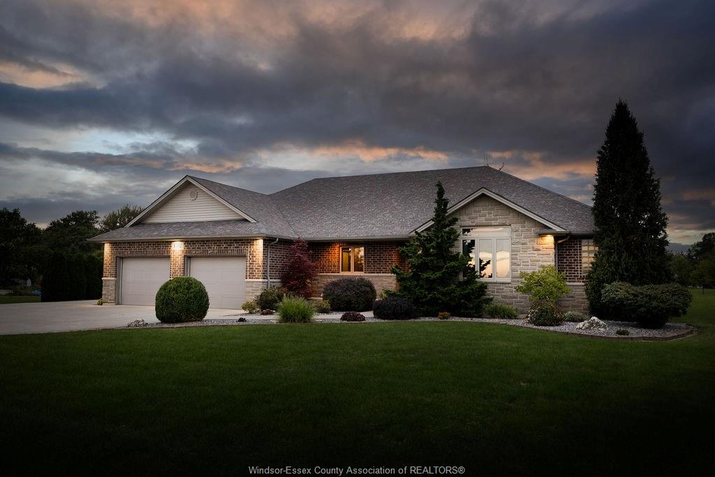 1352-tecumseh-road-lakeshore-ontario-26022957
