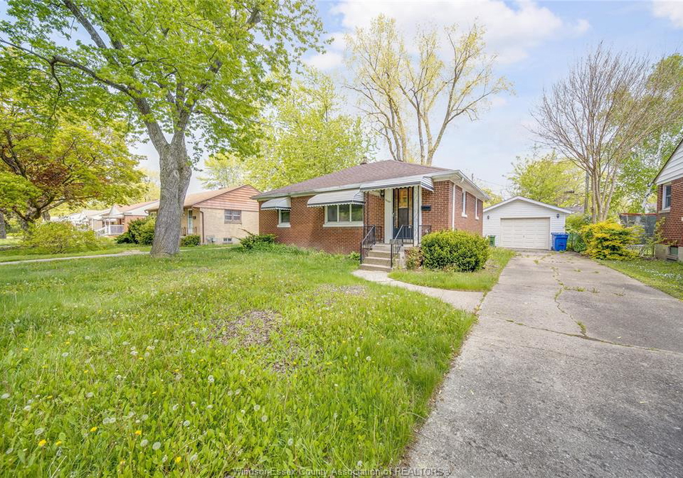 3264-dominion-boulevard-windsor-ontario-26022978