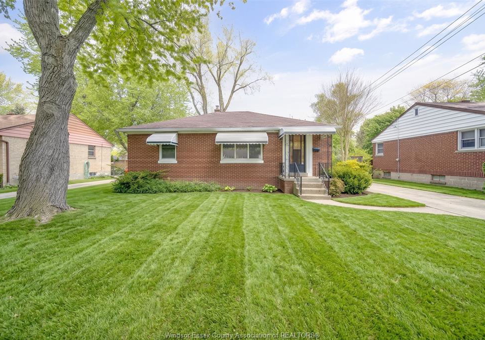 3264-dominion-boulevard-windsor-ontario-26022978