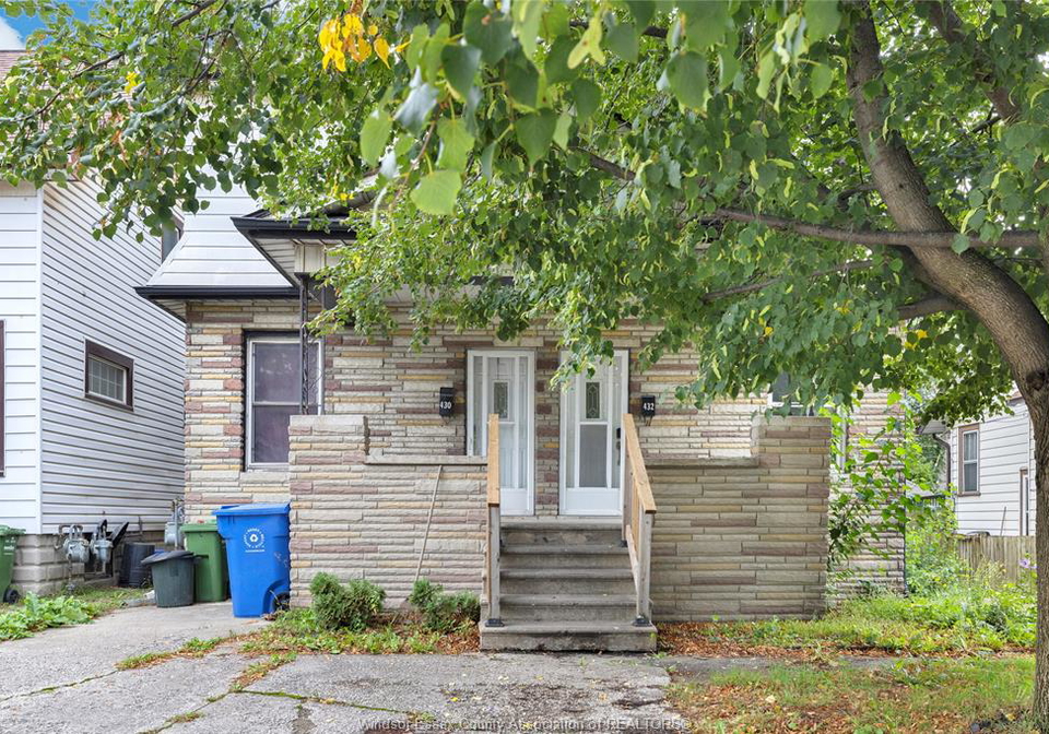 430-432-campbell-windsor-ontario-26022988
