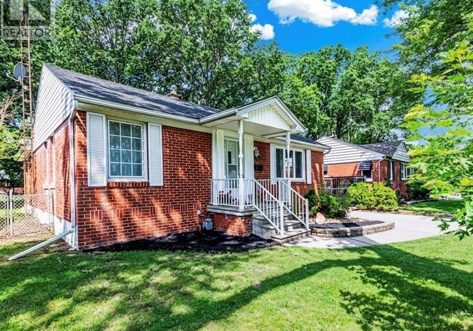 3365-curry-avenue-windsor-ontario-26022999