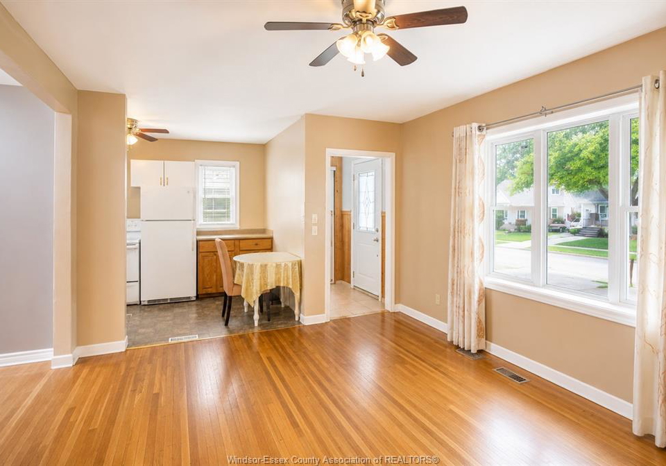 1081-rankin-avenue-windsor-ontario-26023026