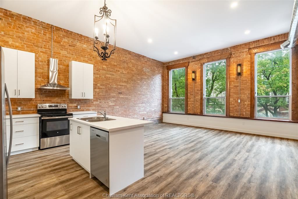 164-king-street-west-chatham-ontario-26023050