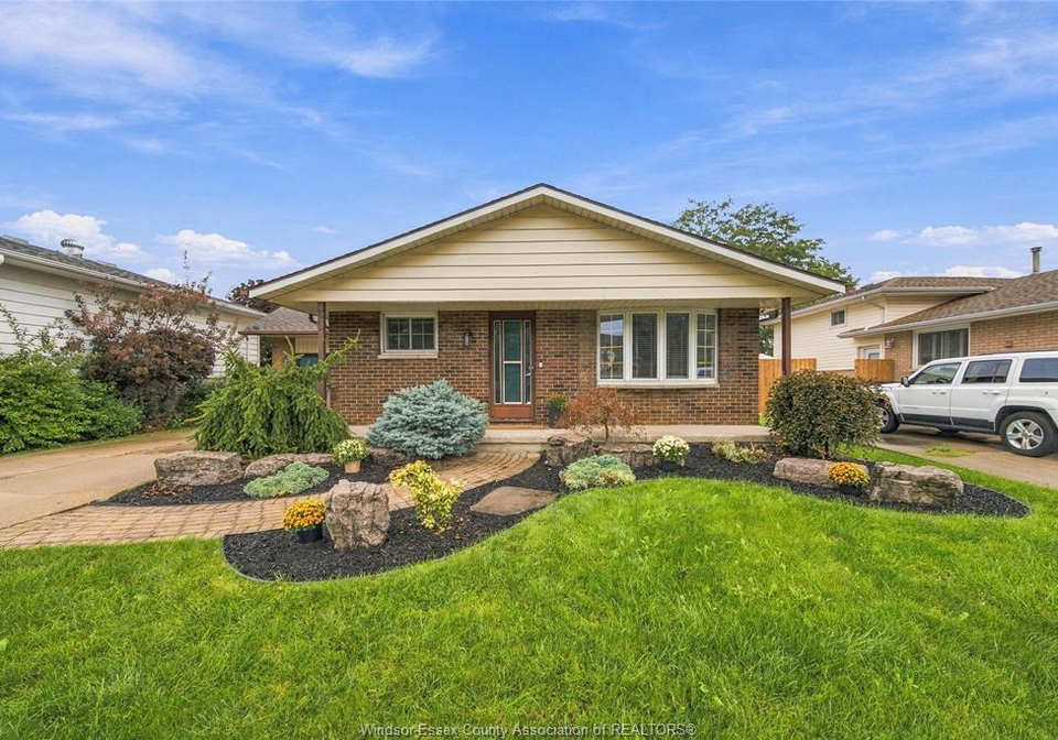 30-pearl-street-tilbury-ontario-26023053