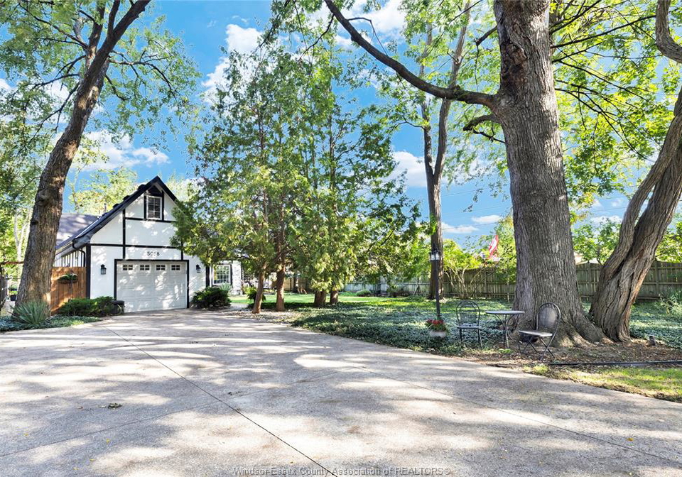 5098-idel-court-windsor-ontario-26023055