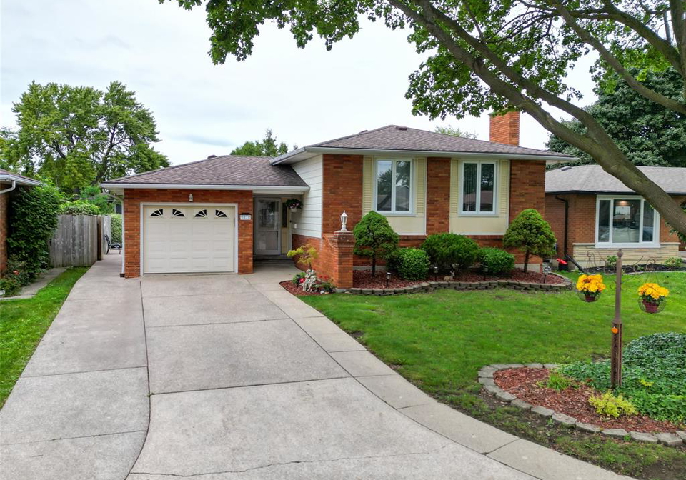 9810-asgard-road-windsor-ontario-26023064