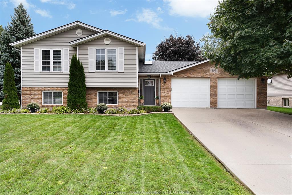 856-lawndale-kingsville-ontario-26023068