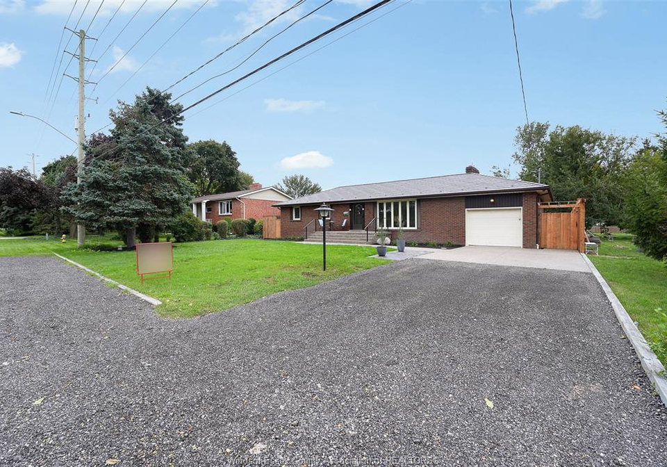 825-morton-drive-lasalle-ontario-26023069