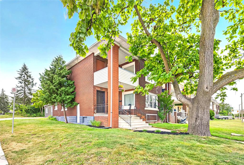 597-599-giles-boulevard-east-windsor-ontario-26023098