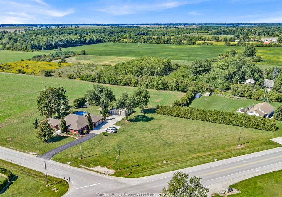 374-inman-sideroad-kingsville-ontario-26023114