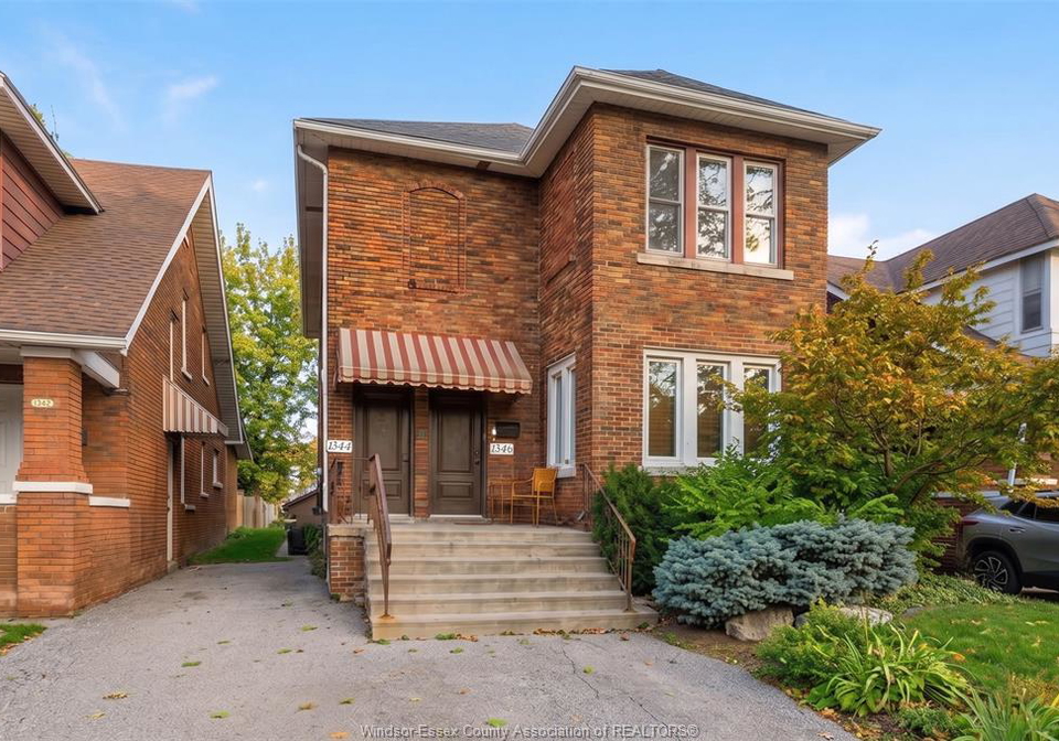 1346-parent-avenue-windsor-ontario-26023118