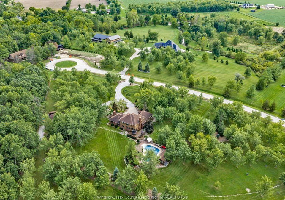 4024-hickory-acres-drive-harrow-ontario-26023140
