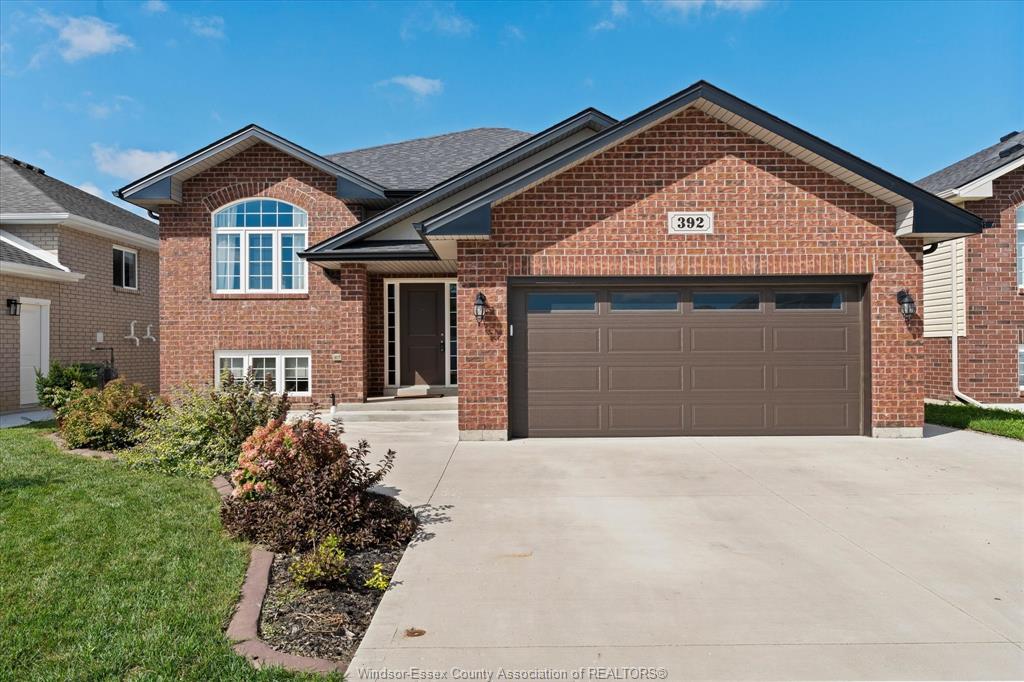 392-cypress-lane-lakeshore-ontario-26023146