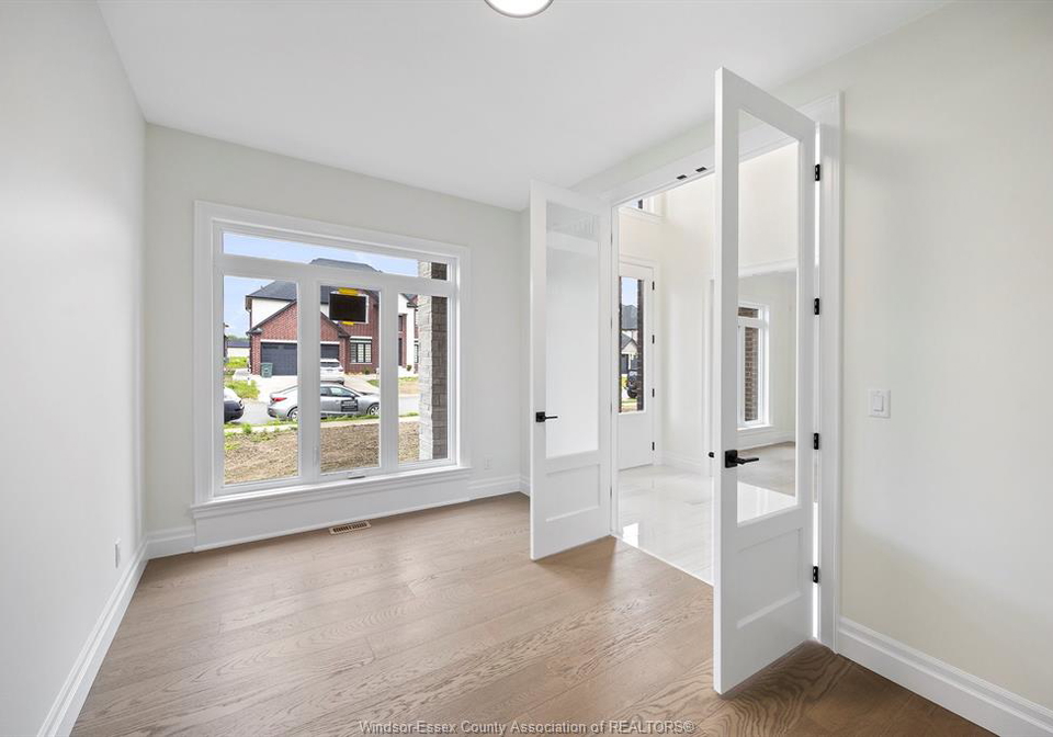 1223-campana-crescent-lakeshore-ontario-26023154