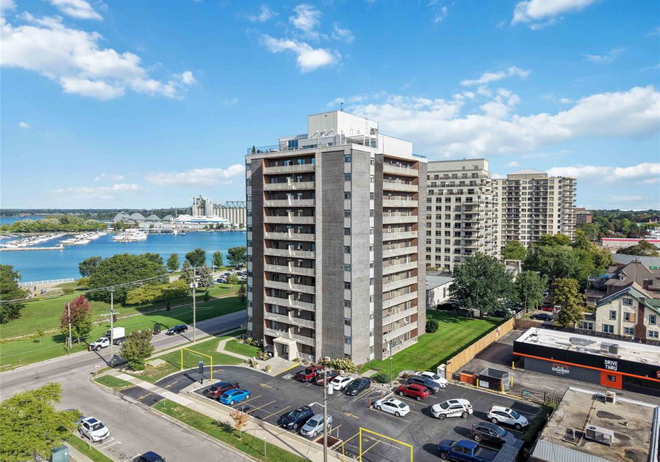 10-derby-lane-sarnia-ontario-26023155