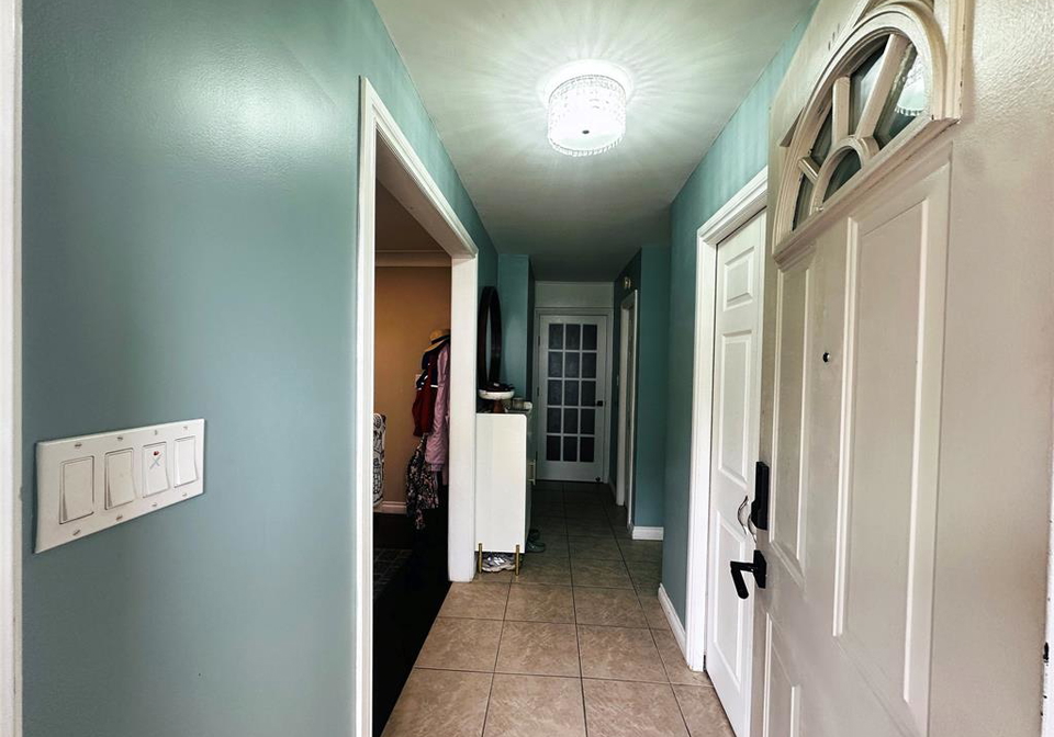 2615-turner-road-windsor-ontario-26023161