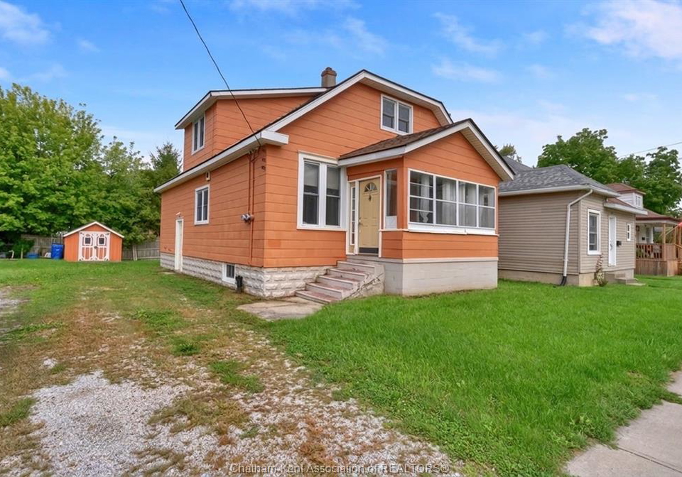 121-cornhill-street-chatham-ontario-26023163