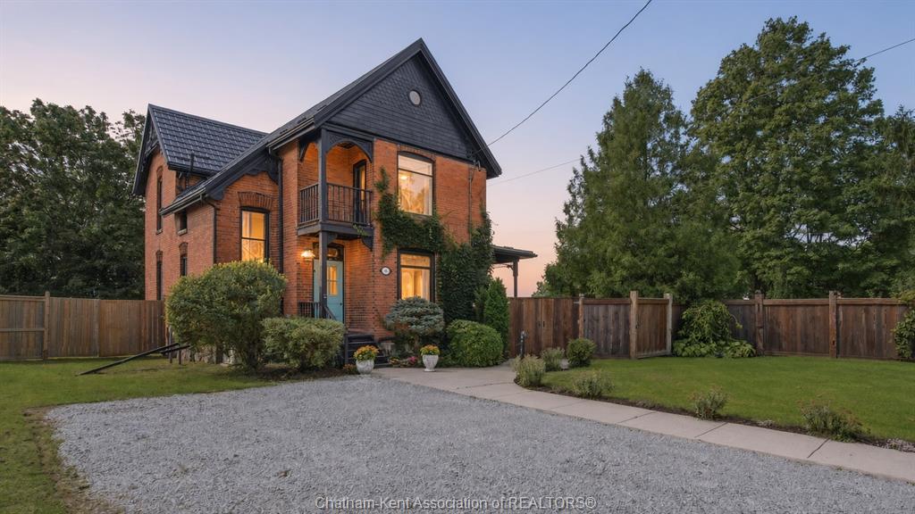 136-king-street-south-highgate-ontario-26023166