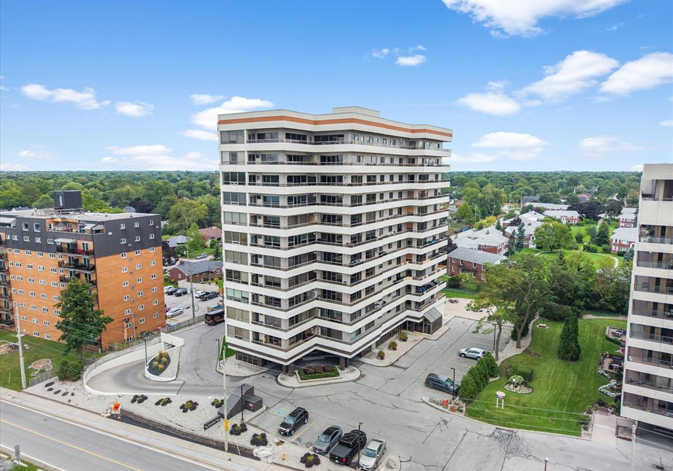 5151-riverside-drive-east-windsor-ontario-26023175
