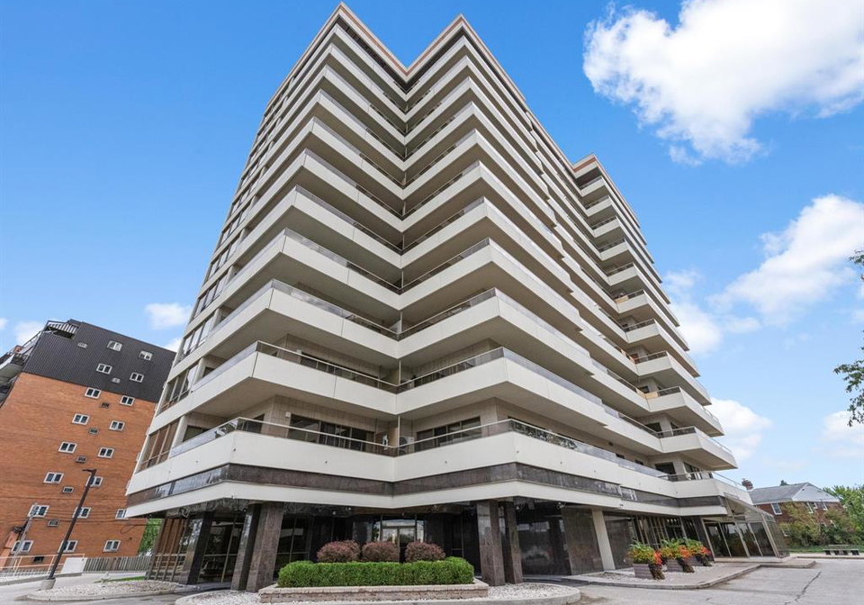 5151-riverside-drive-east-windsor-ontario-26023175